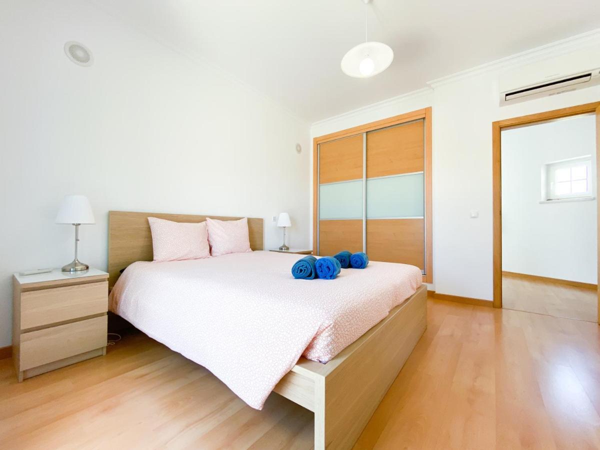 Casa Juju - Férias Em Familia Em Apartamento Com Piscina Perto Da Praia *