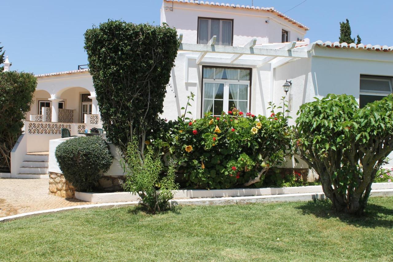 Casa Beachcomber Le Jardin Des Arts Lagos