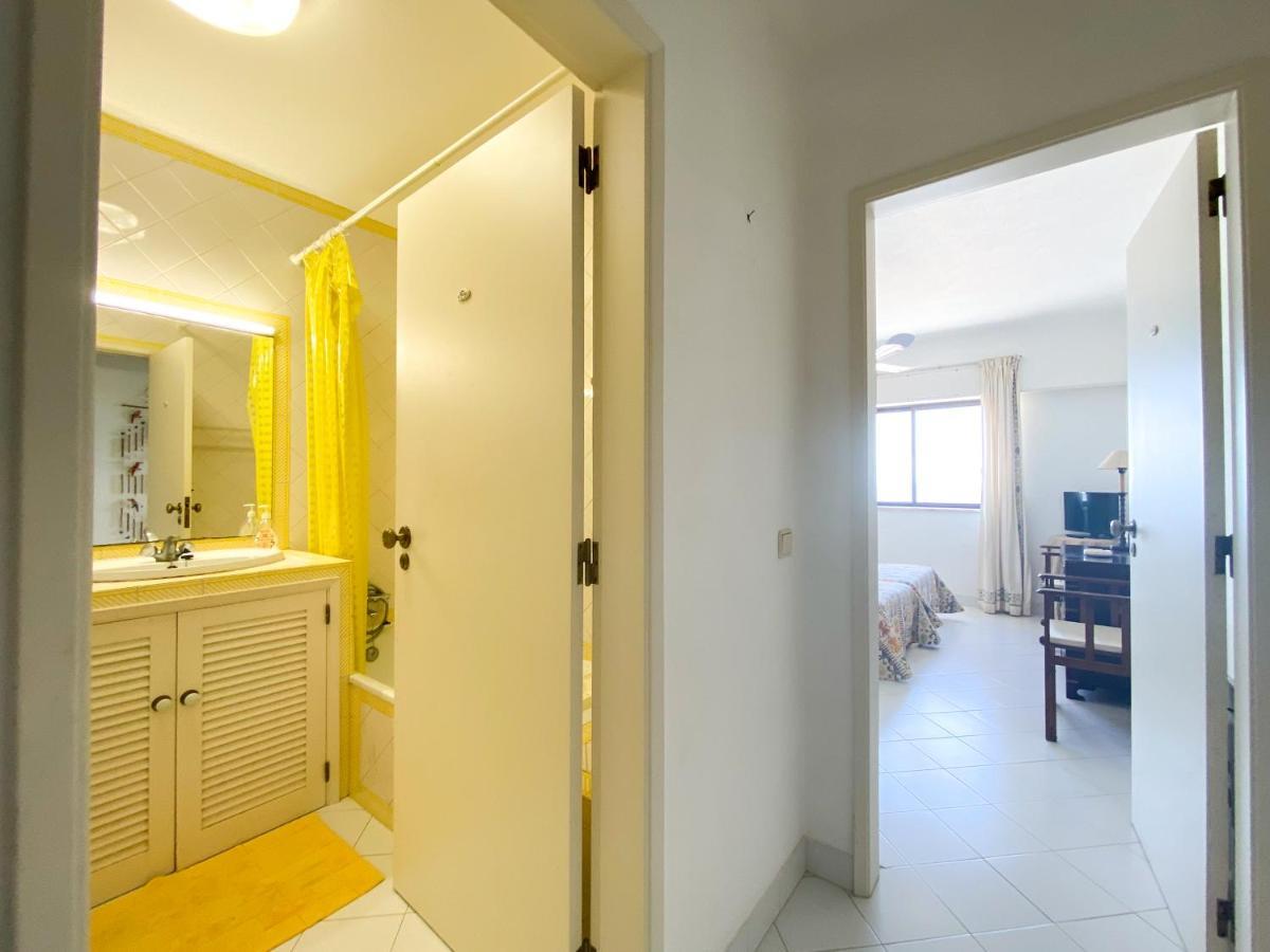 Tranquility And Sea View At Meia #1867 Apartment Lagos