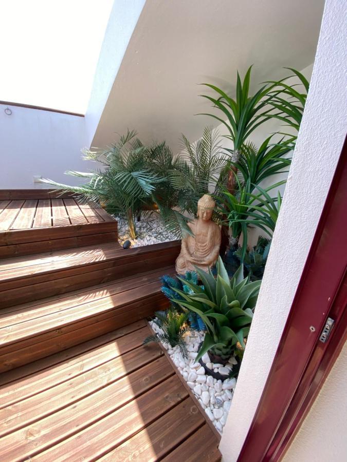With Extraordinary View Of Atlantic Villa *