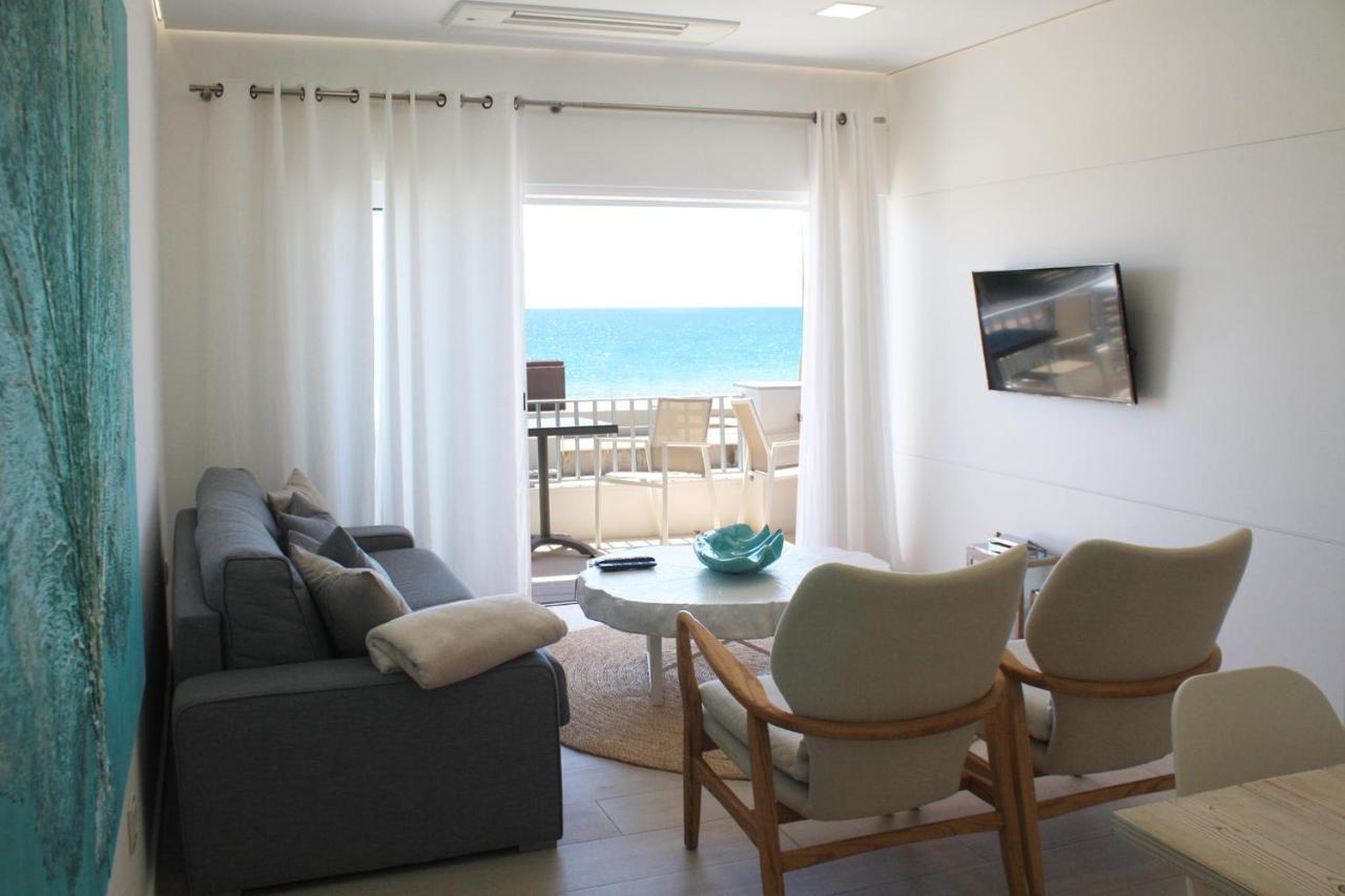 Front Sea Apartment