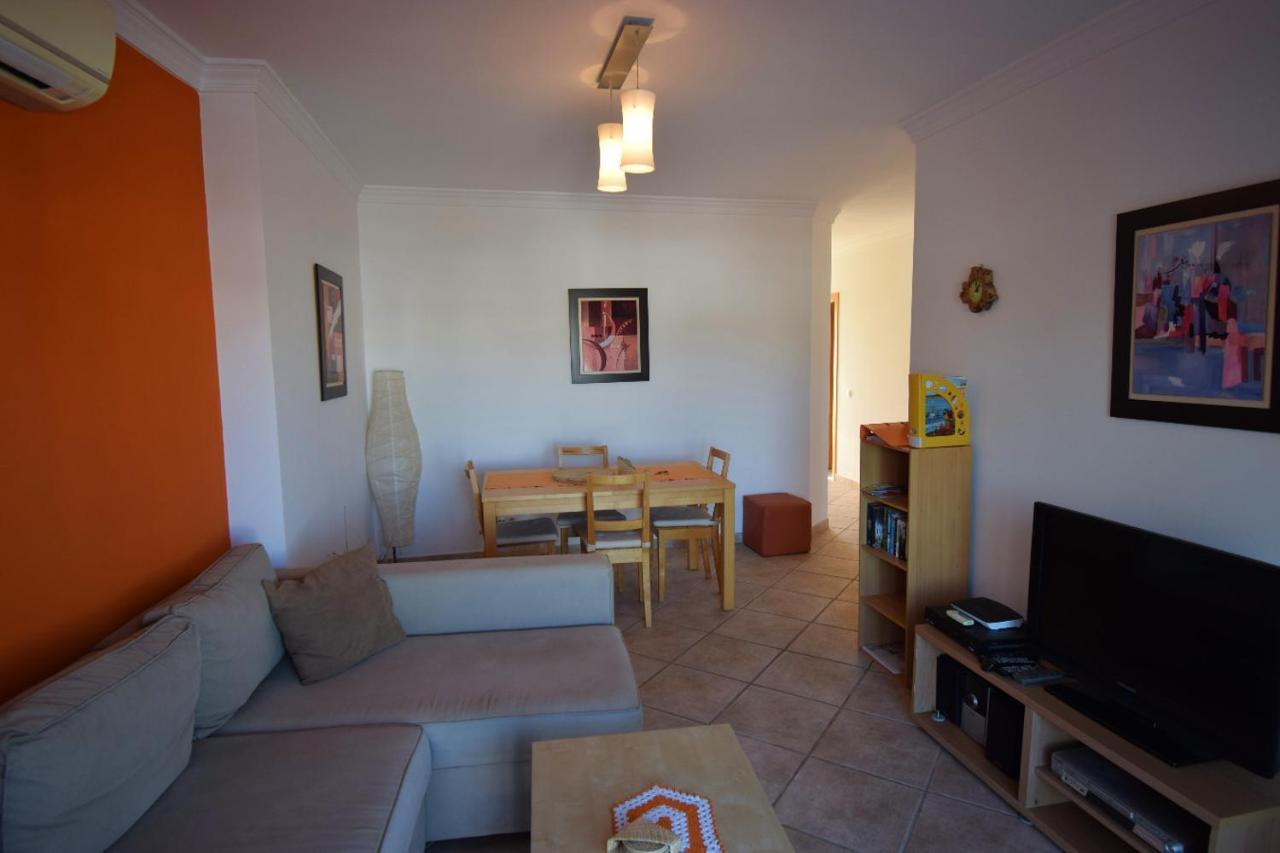 Appartement Piscina *