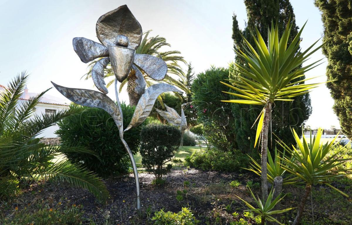 Casa Beachcomber Le Jardin Des Arts Lagos