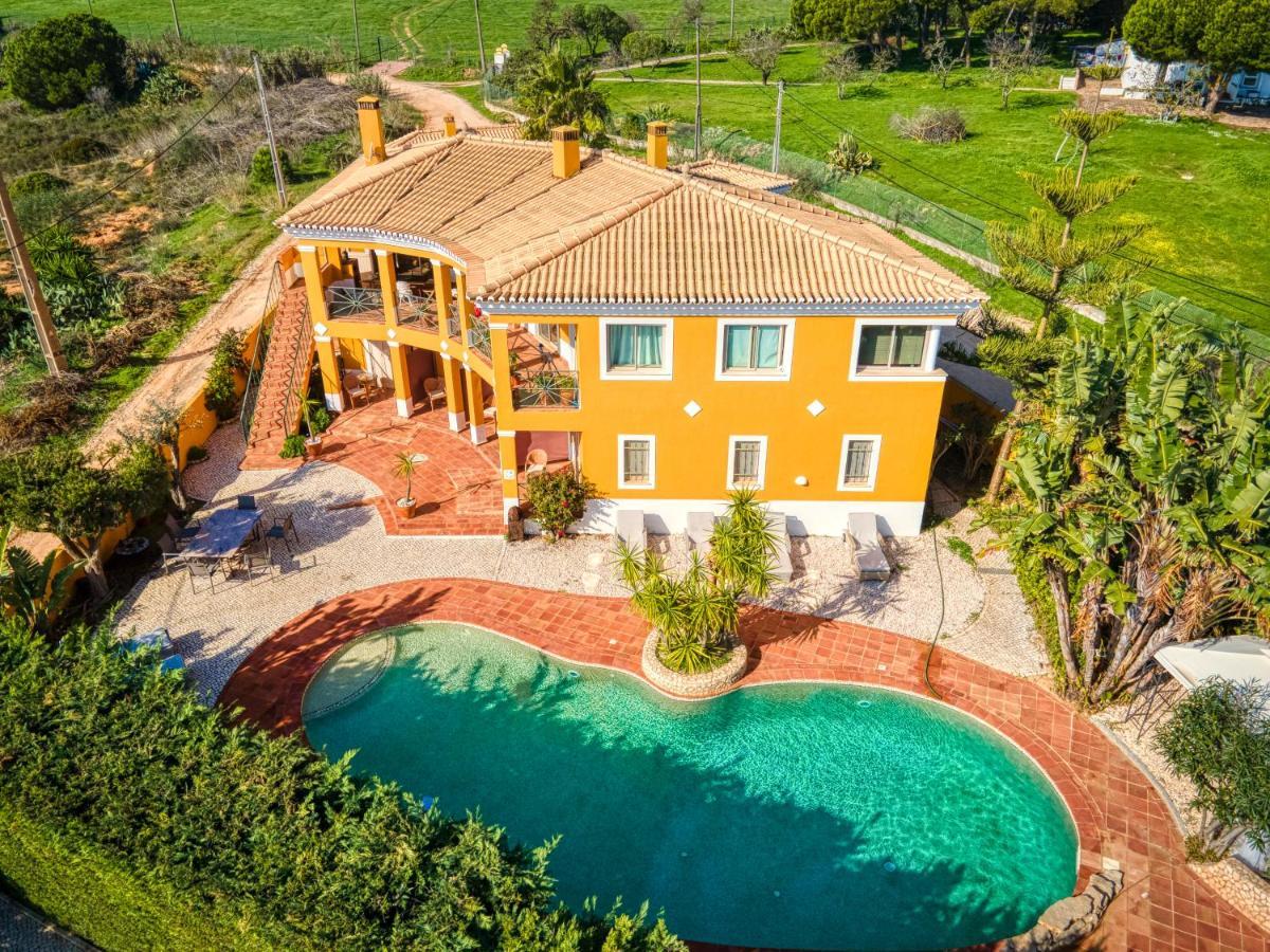 Moonshine With Private And Private Guest house *