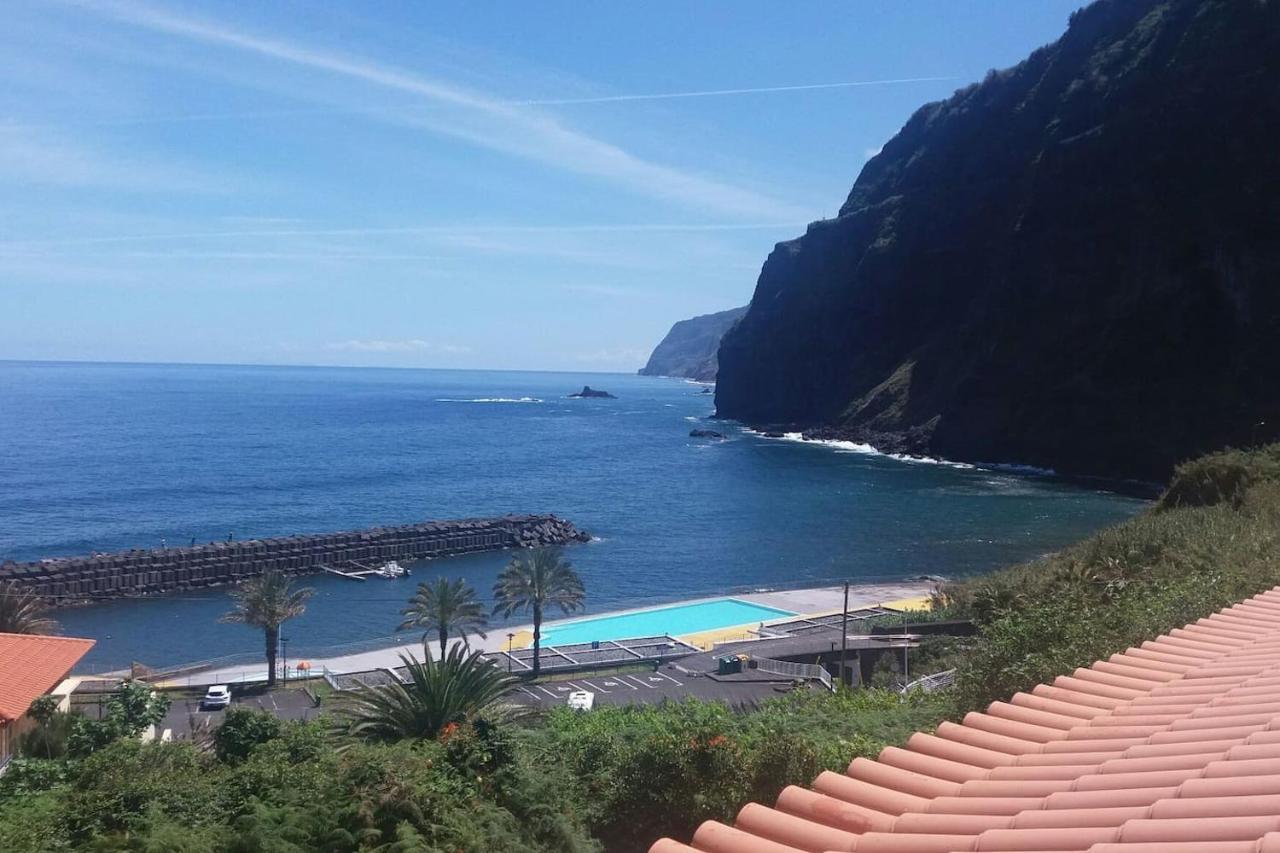 Lovely Sea View 3-bed House In P Delgada Madeira Сasa de vacaciones