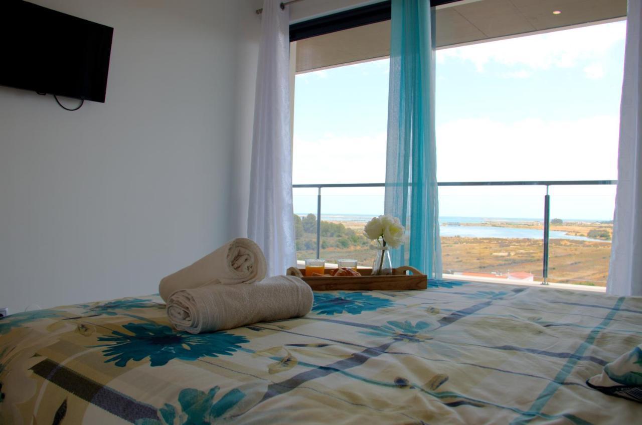 Ria Alvor- Swimming Pool & Jacuzzi Villa Alvor