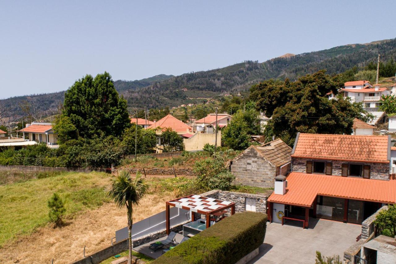 Casa Leonor By Rent2u, Lda Holiday home Arco da Calheta (Madeira)