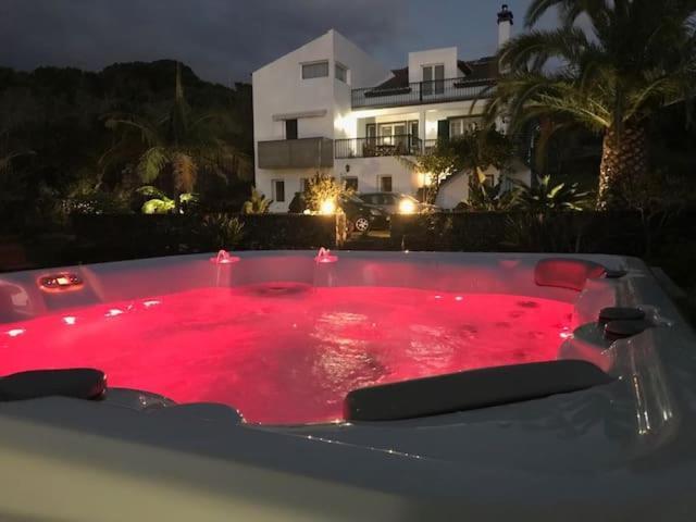 Casa de hóspedes Casa Caloura, Quarto Deluxe Beautiful View Água de Pau