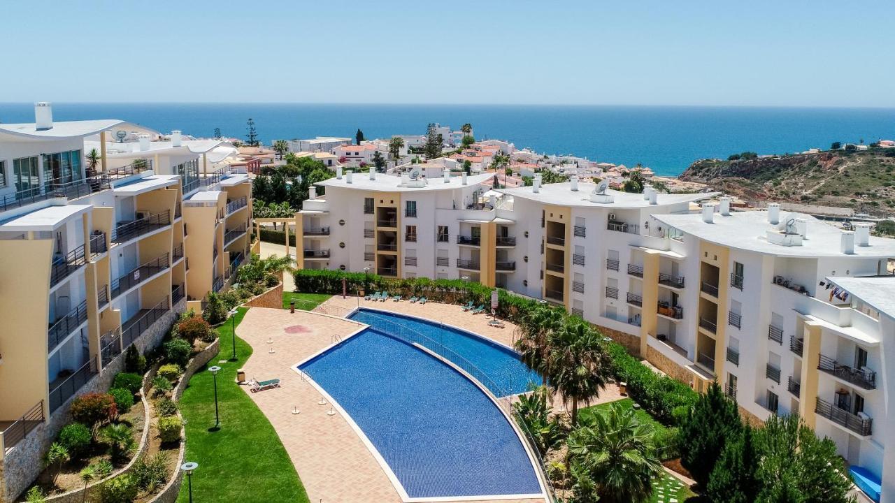 Apartamento Homes Ocean View With 3 Spacious Terraces, 2 Swimming Pools & Tennis Court Albufeira