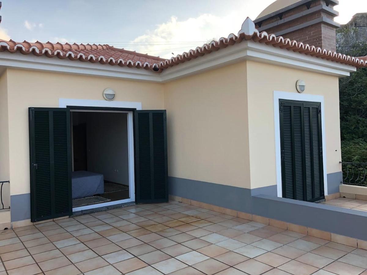Lovely Sea View 3-bed House In P Delgada Madeira