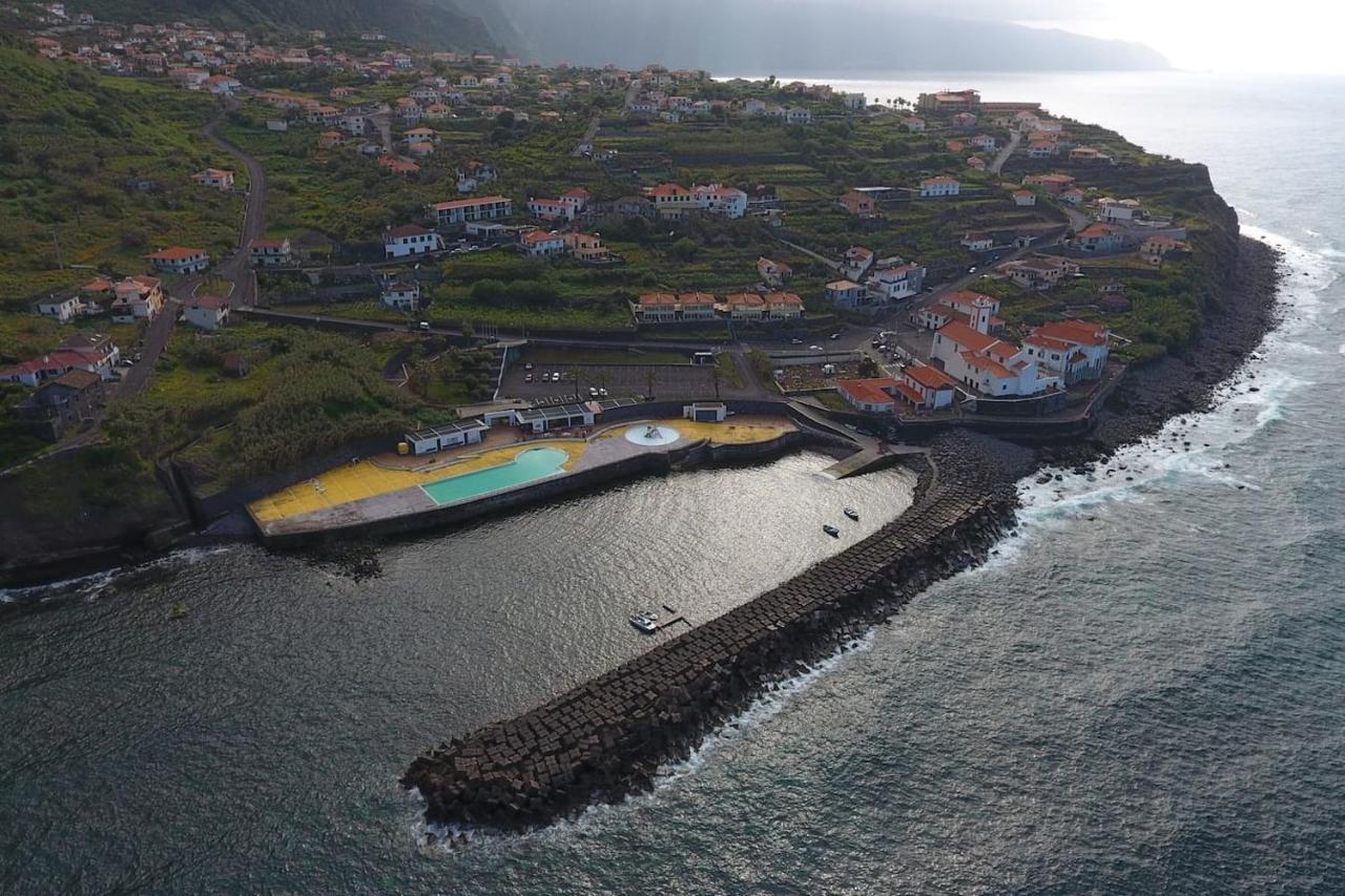 Lovely Sea View 3-bed House In P Delgada Madeira *