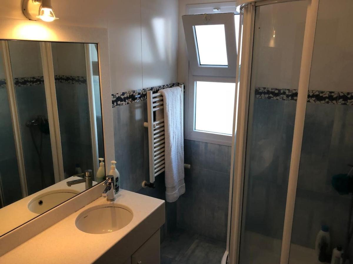 Lovely Sea View 3-bed House In P Delgada Madeira Holiday home
