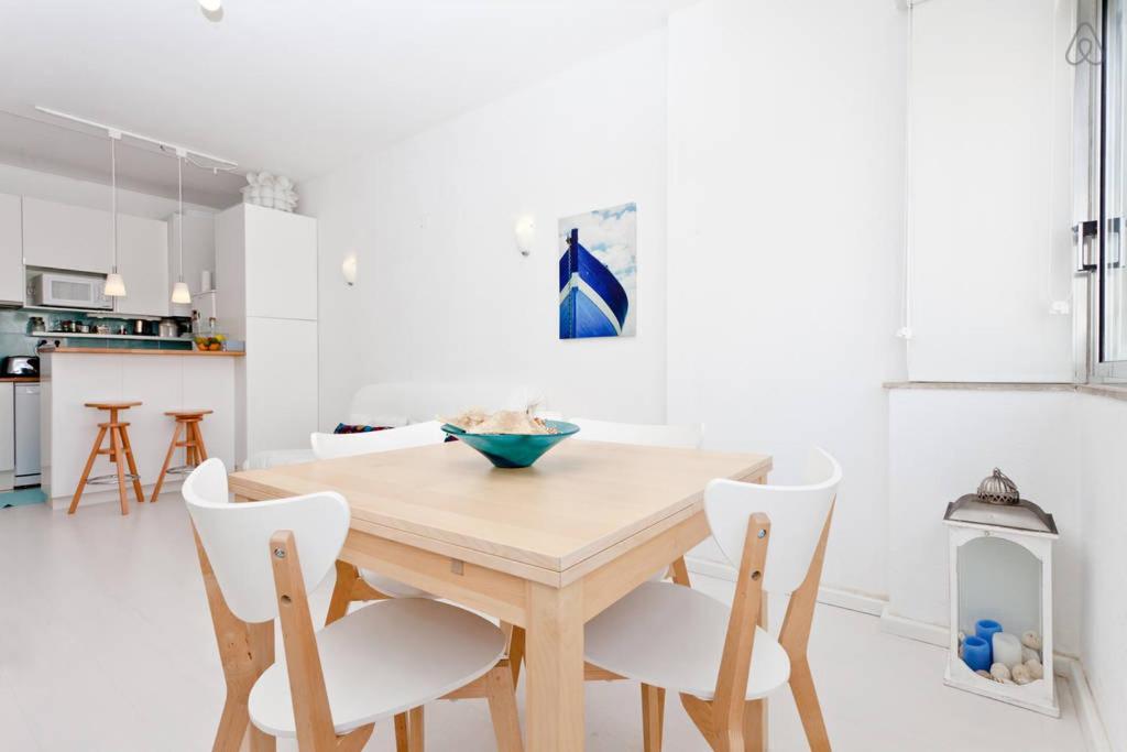 - - Sea View- Walk To The - Algarve Apartamento