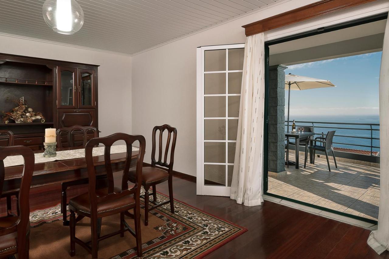 Vakantiehuis Welcome Home, With A Fantastic View, Sunrise & Sunsets Estreito Da Calheta