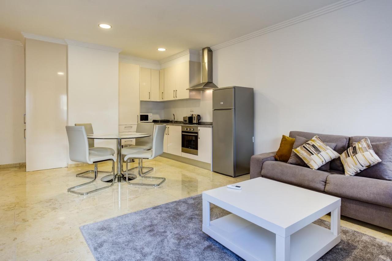 Casa Sunset - Beautiful In The Centre Of With Roof Terrace * Alvor