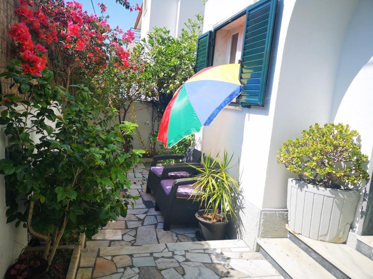 Caparica Surf Guest house *