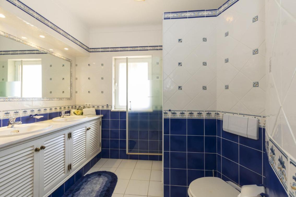 Villa With Beautiful Views & Spacious Garden *