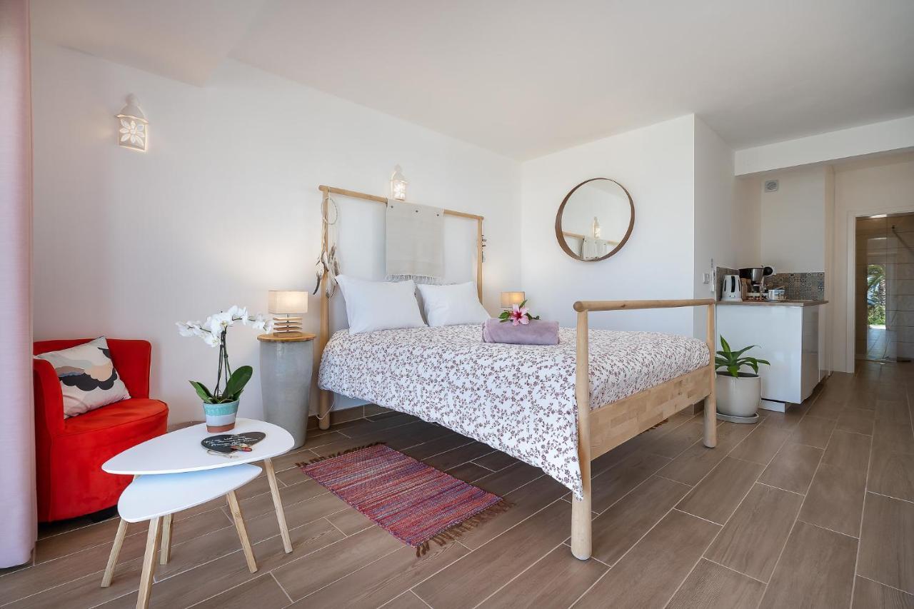 Romantik Guest house *