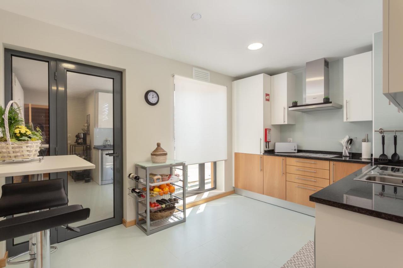 Privilege Benet With Rooftop Pool, Village Marina -