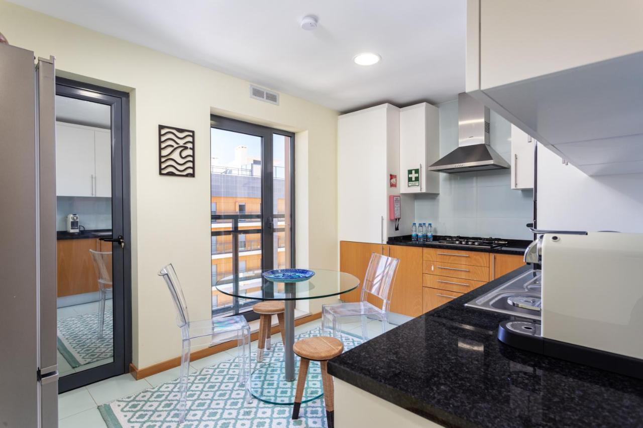 Apartment Privilege Sea View Pochet With Rooftop Pool, Village Marina - *