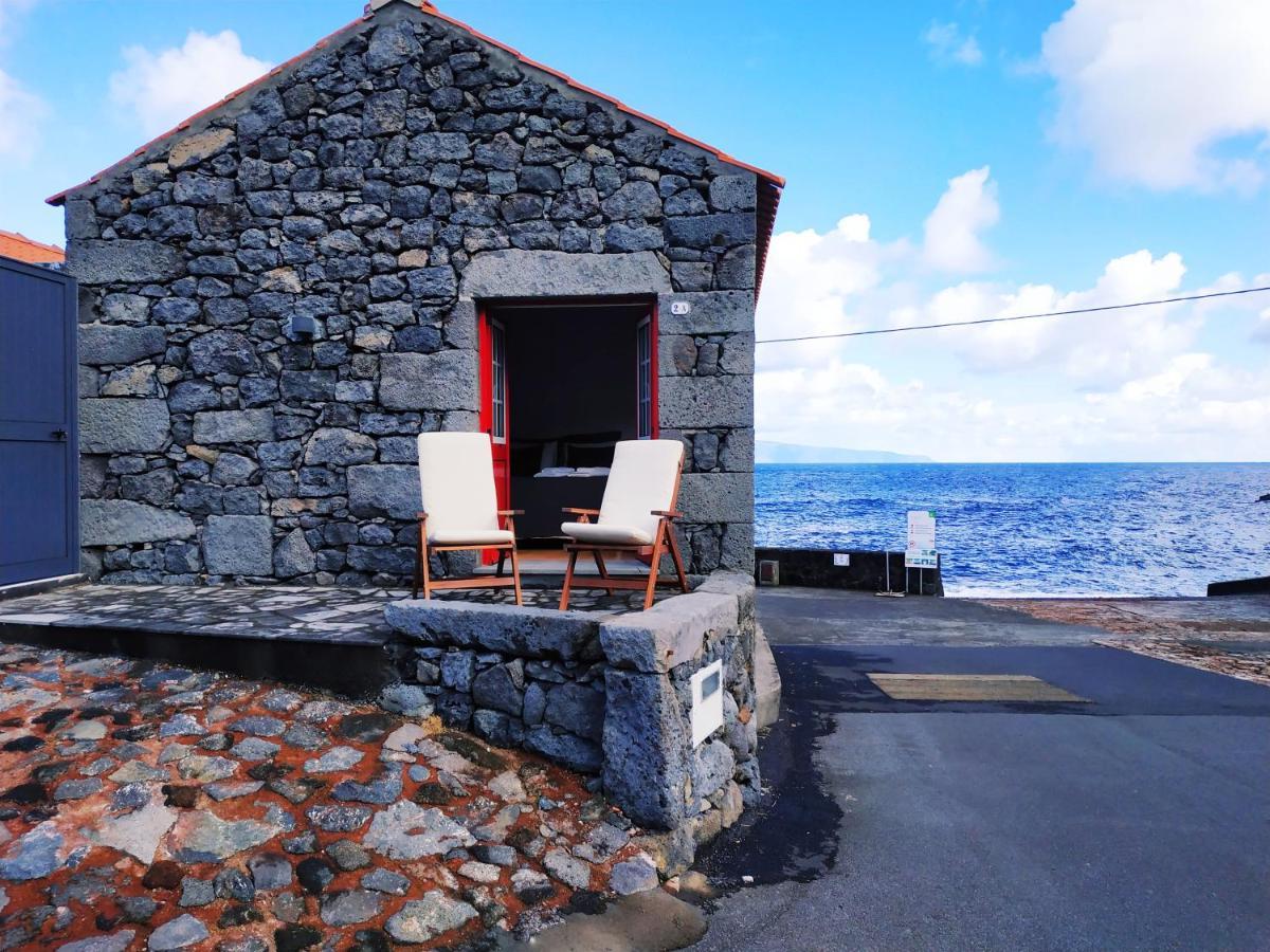 Janela Do Porto * Prainha (Sao Roque do Pico)