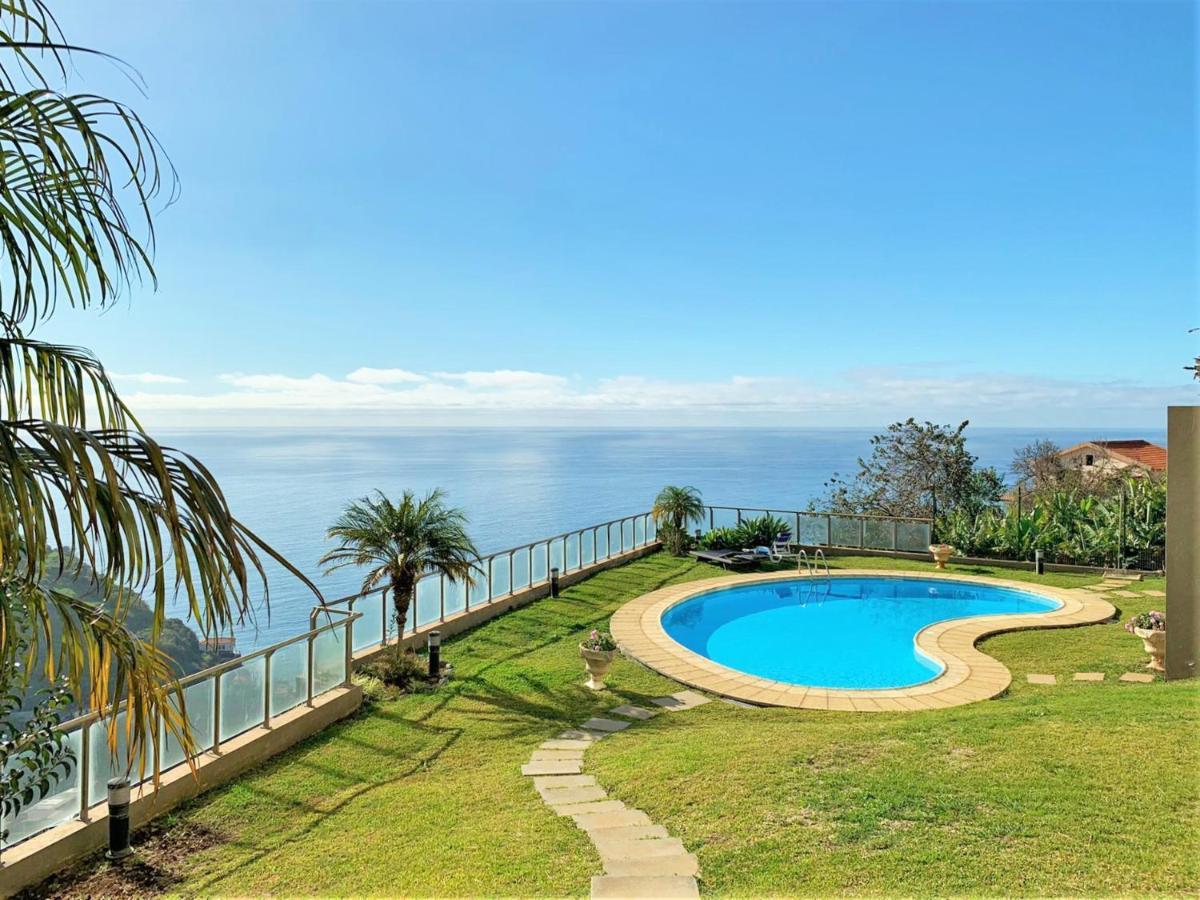 Charming Calheta Plaza Penthouse Calheta (Madeira)