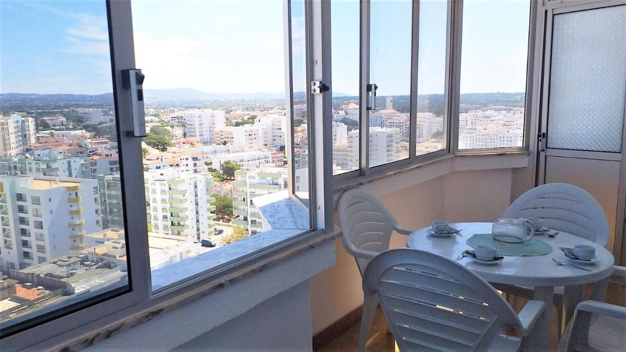 T1 Torre 17 Vista Apartment