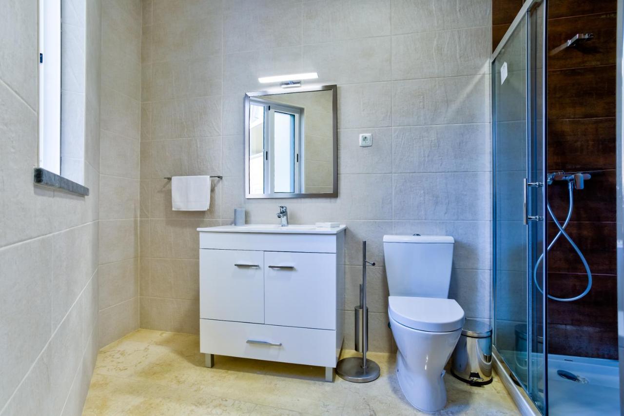 Casa Sunset - Beautiful In The Centre Of With Roof Terrace Apartamento Alvor