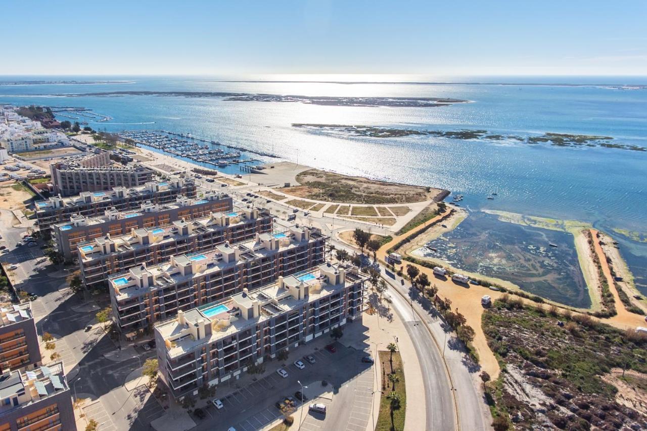 Privilege Benet With Rooftop Pool, Village Marina - Apartamento