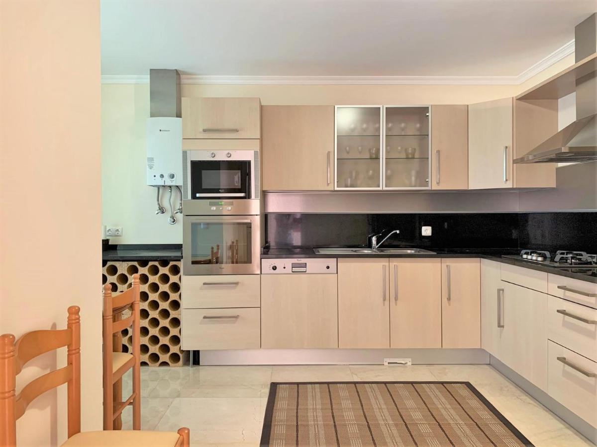 Charming Calheta Plaza Penthouse Calheta (Madeira)