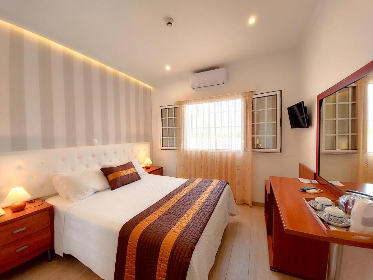 Formosa Al-estabelecimento De Hospedagem,quartos-rooms Pensión Monte Gordo