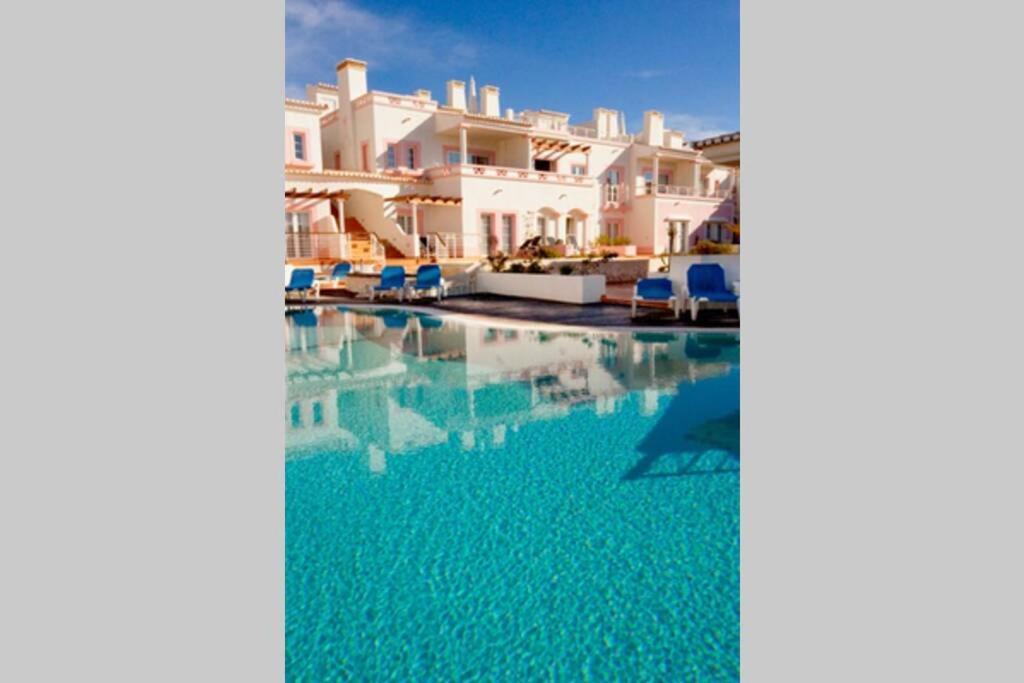 Villa Luxury Private Property-pool, Unique Sun Roof, Free Wifi *