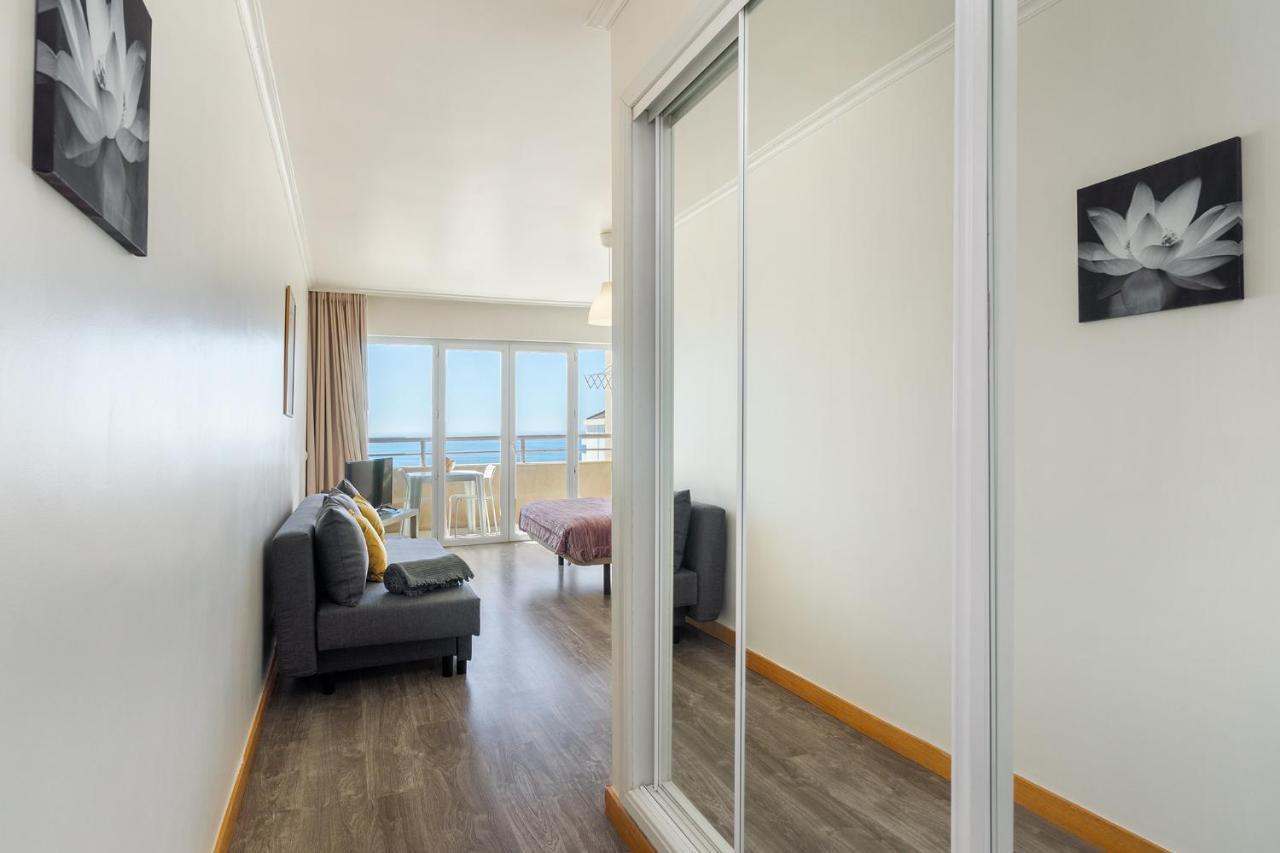 Jardins Da Rocha: Beachfront With Sea Views And Pools Apartment *