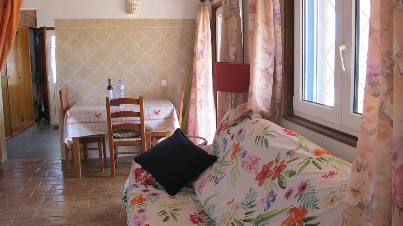Villa Casa Da Tranquilidade With Private Pool In Tranquil Setting *