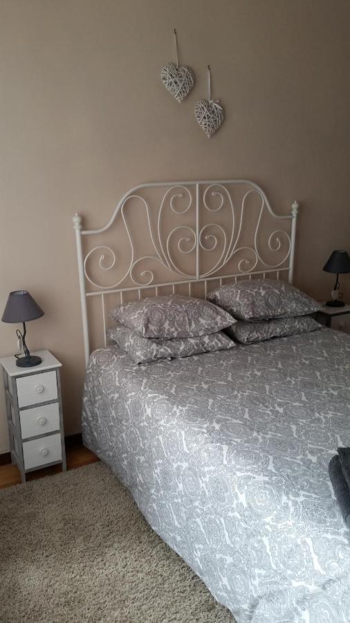 Spacious 2 Bedroom Apartamento