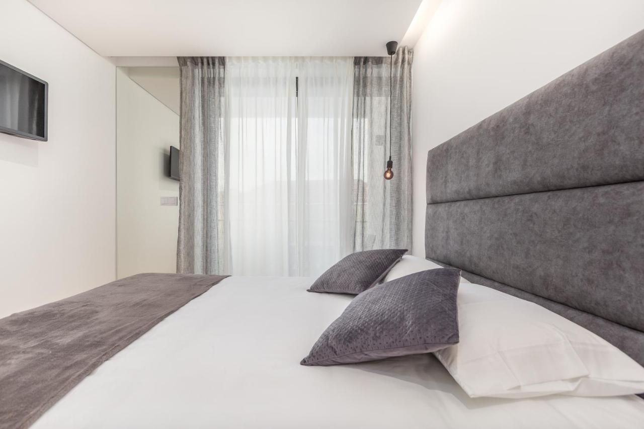 Nell&and&jess Guest house Espinho (Aveiro)