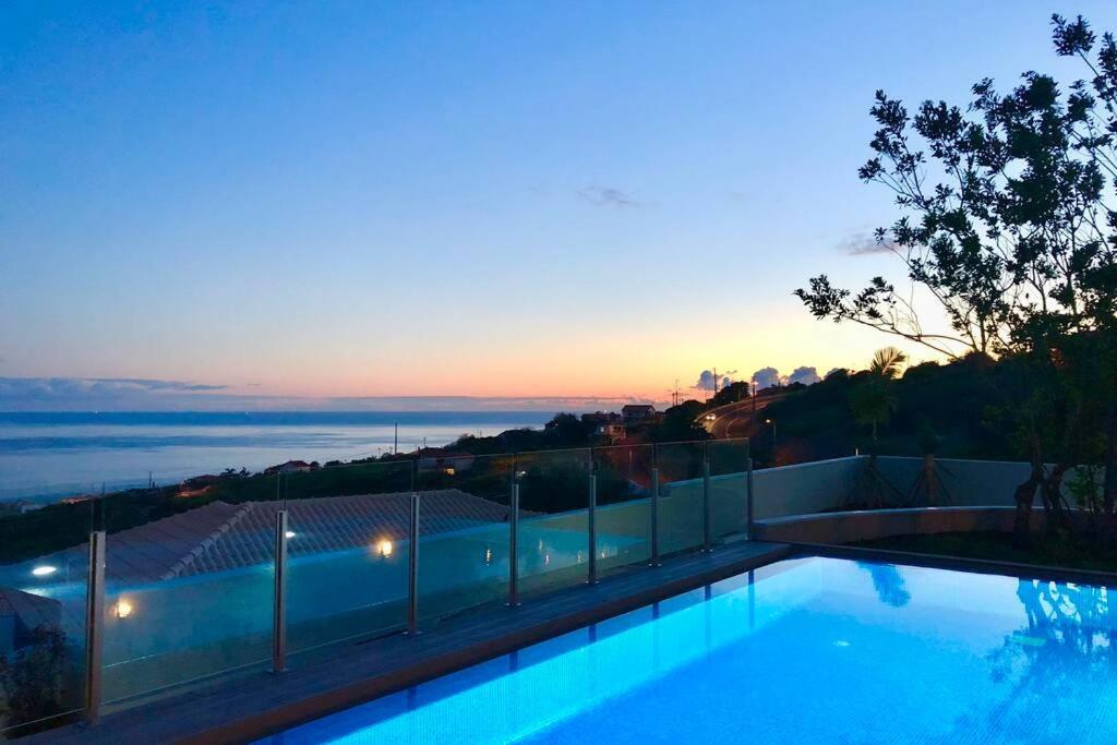 Pinheira Iv -heated Swimming Pool And Jacuzzi *