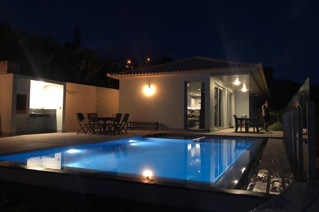 Pinheira Iv -heated Swimming Pool And Jacuzzi Villa *