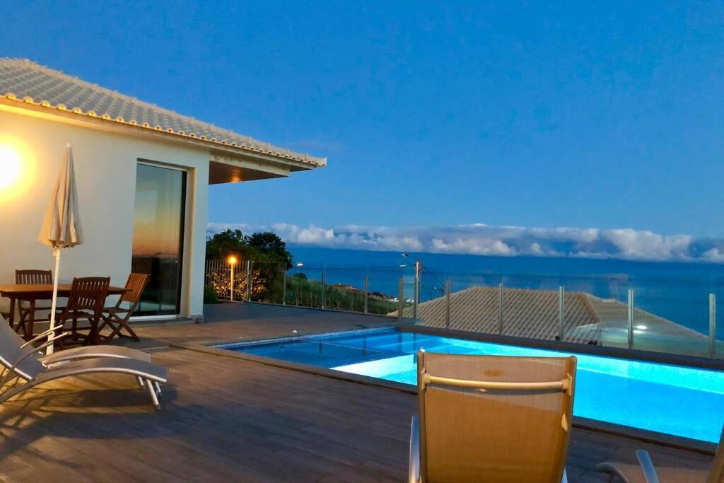 Pinheira Iv -heated Swimming Pool And Jacuzzi *
