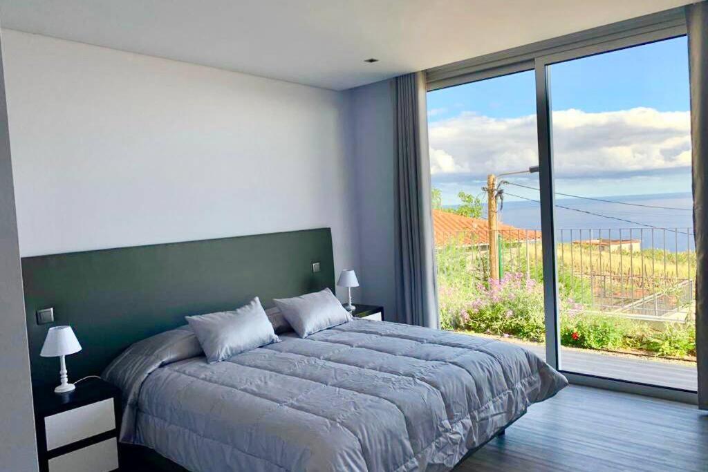 Pinheira Iv -heated Swimming Pool And Jacuzzi Villa