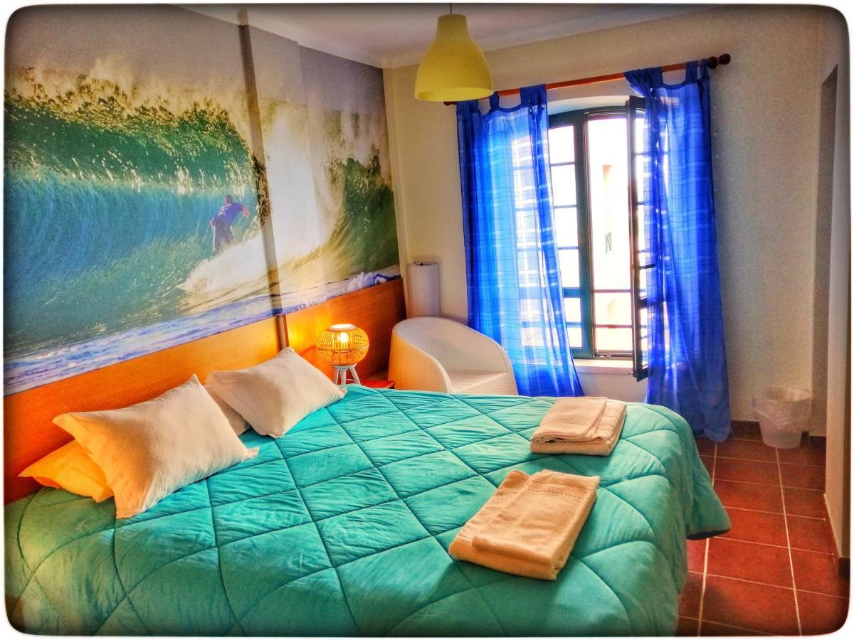 Supertubos Hostel Atouguia Da Baleia