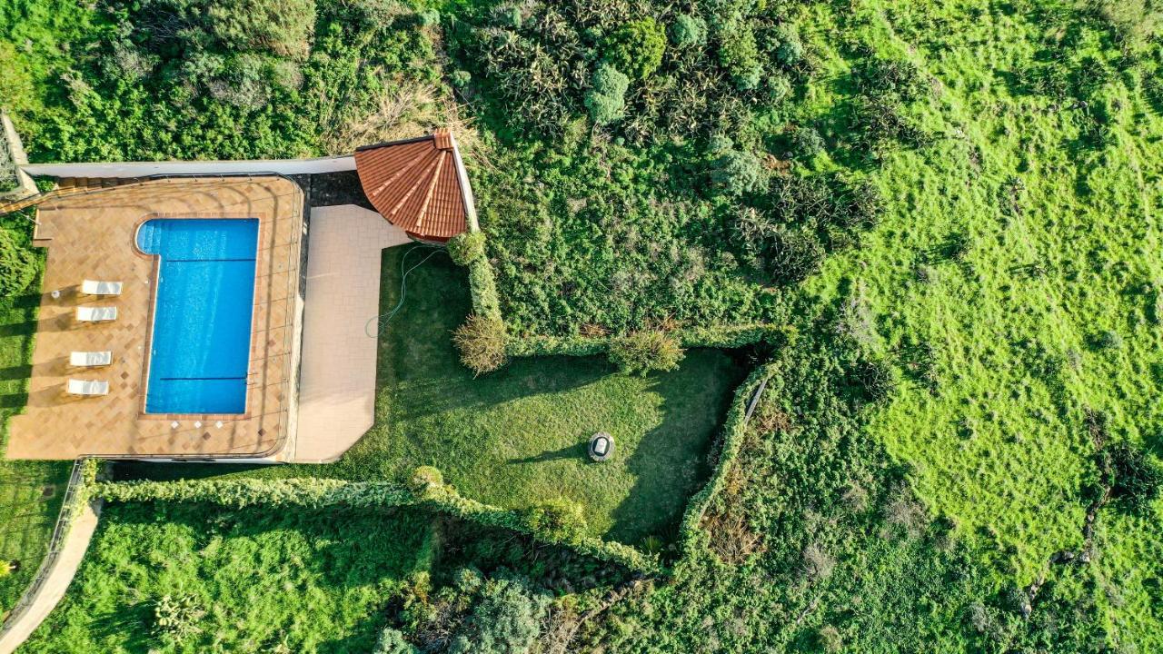 Secluded Sunset On Cliff & 180 Degree Ocean Views * Faja da Ovelha