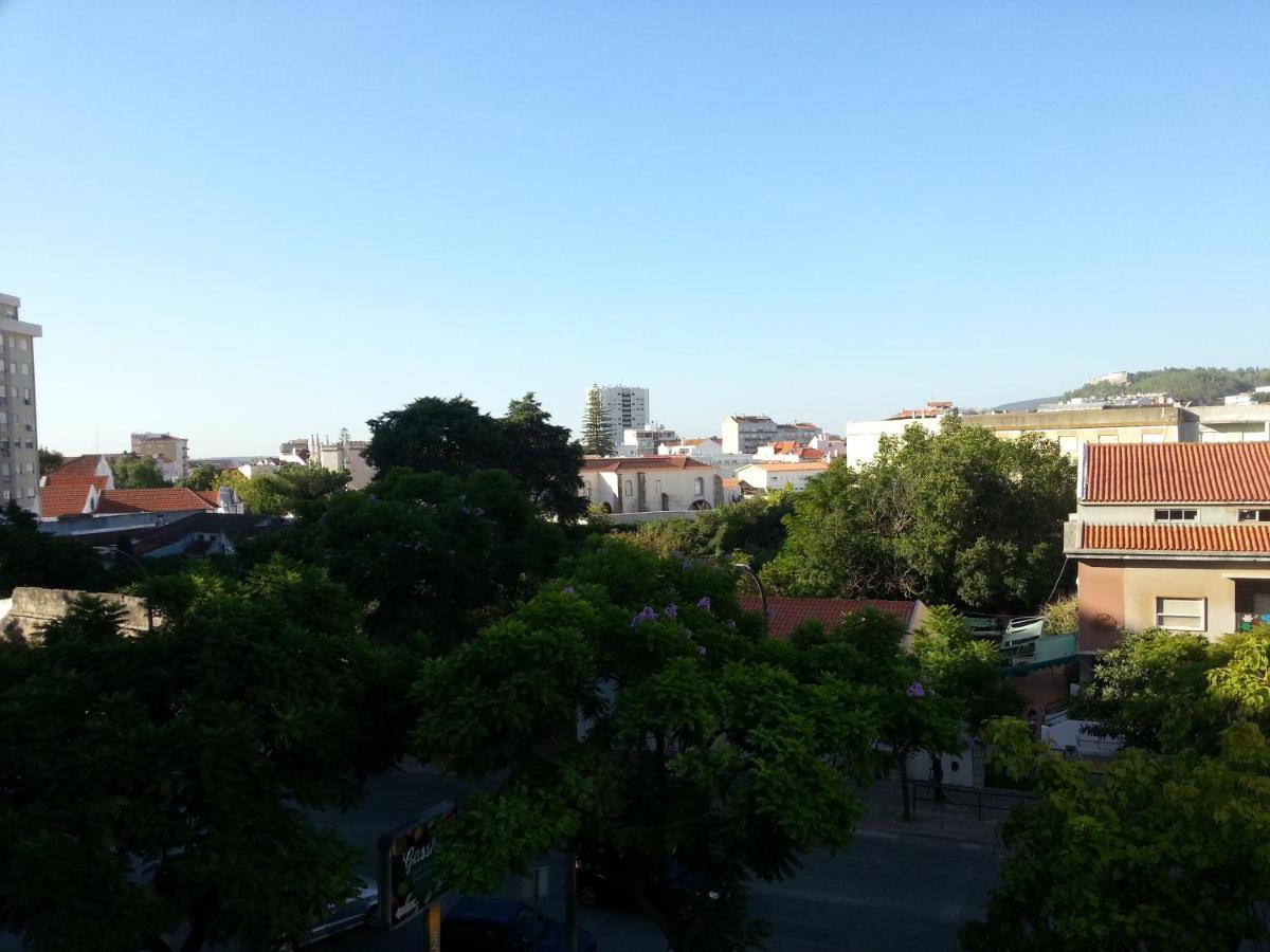 Spacious 2 Bedroom Apartamento Setúbal