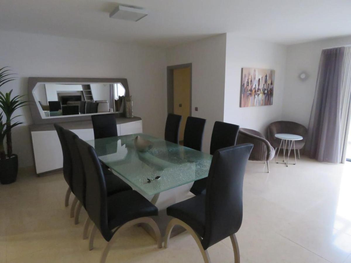 Sun Island Apartment