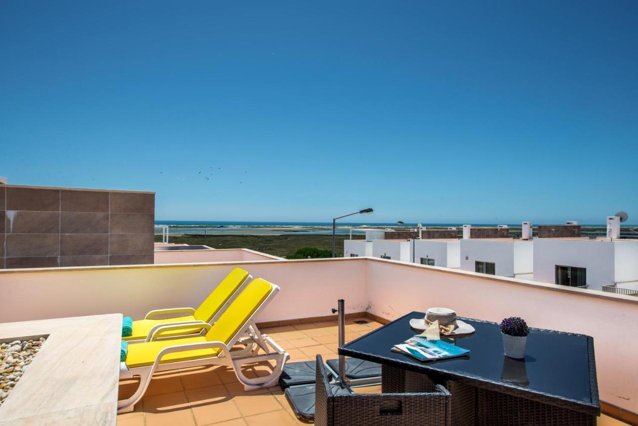 Villa Ria - Jasmine - Pool, Jacuzzi & Sea Views *