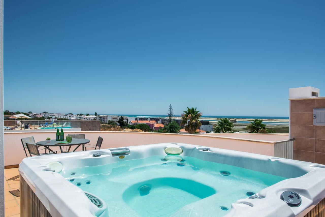 Ria - Jasmine - Pool, Jacuzzi & Sea Views