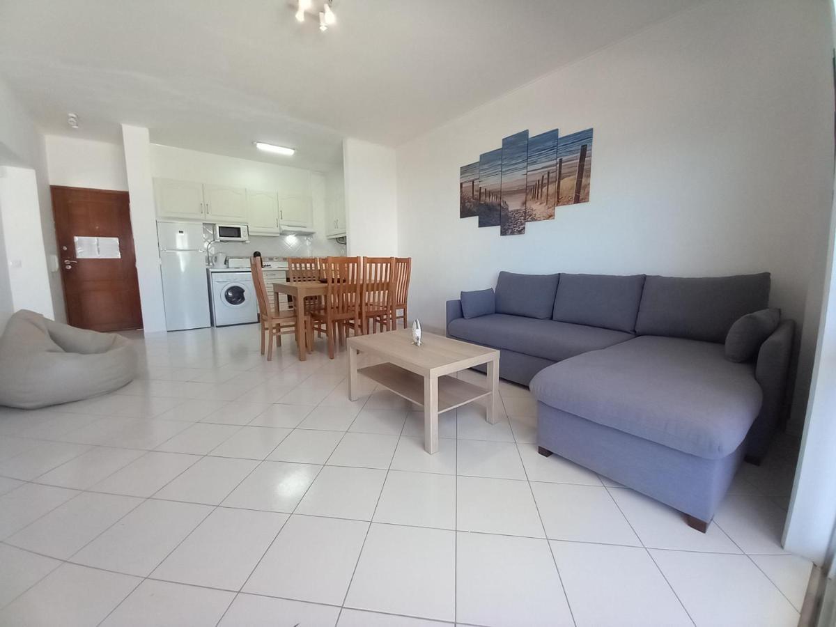 T2 Gaveto- Frente Mar, Wifi, Aconchegante & Familiar Apartment