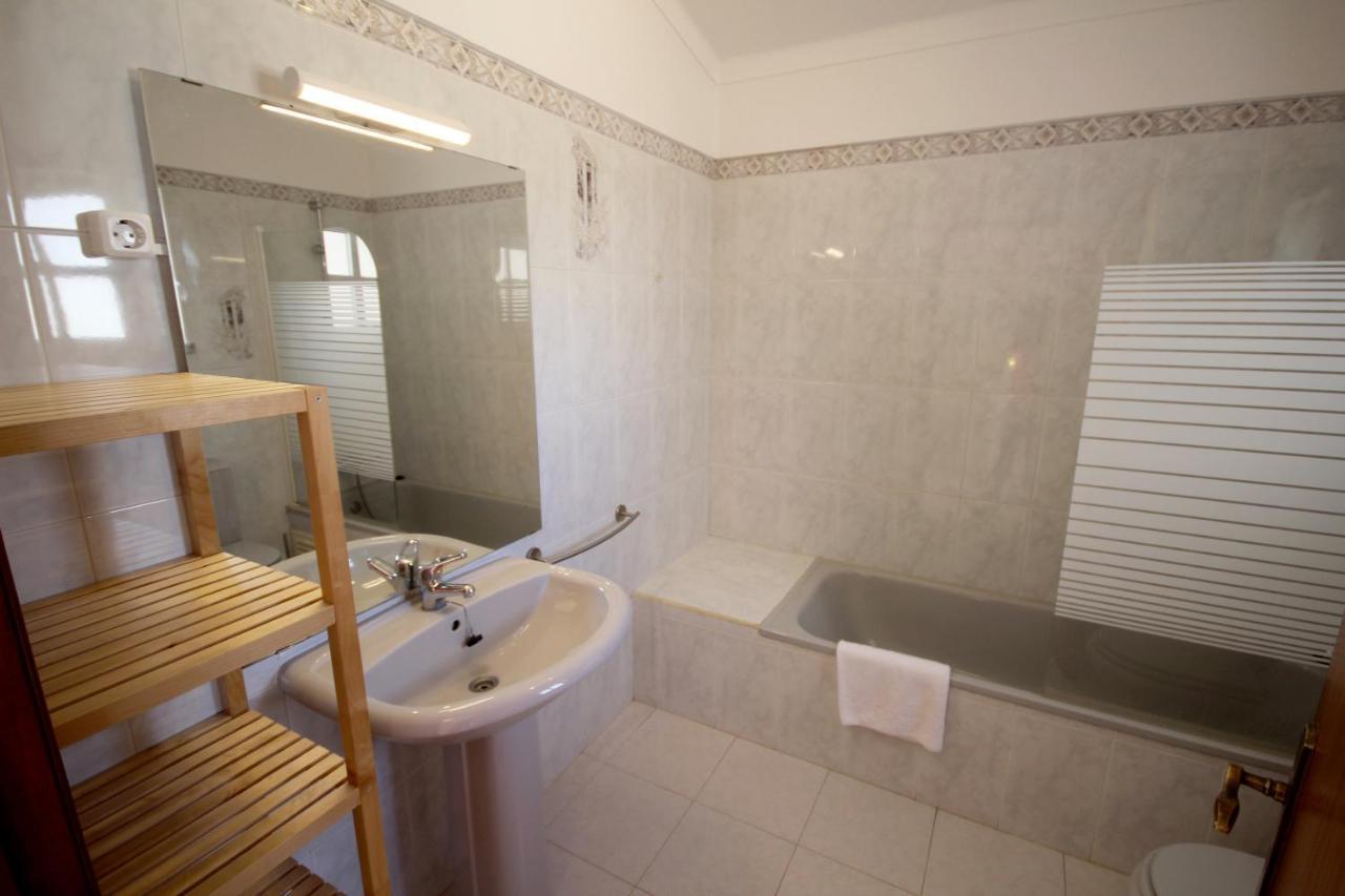 6 By Amcf * Alvor