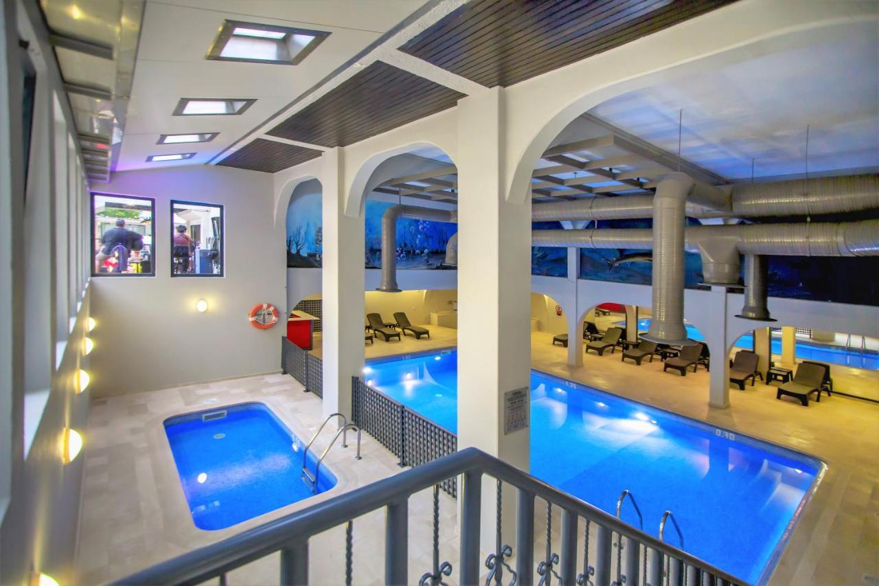 Apartahotel Turial Park Turísticos 3*