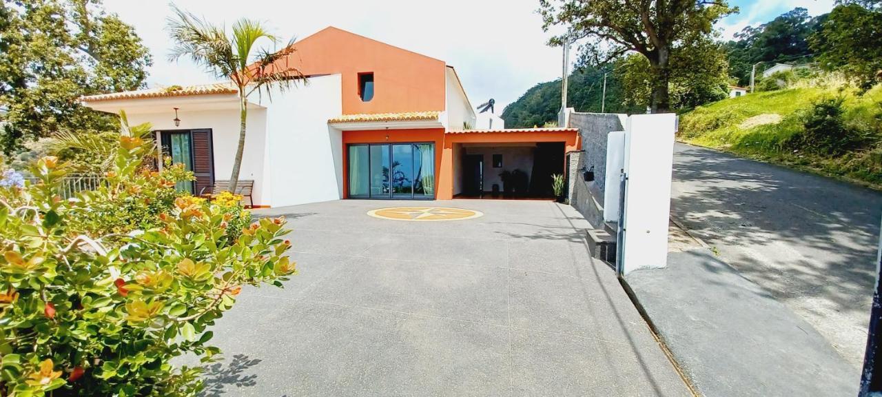 Luz - Family House Vacations- Large Private Outdoor Area *
